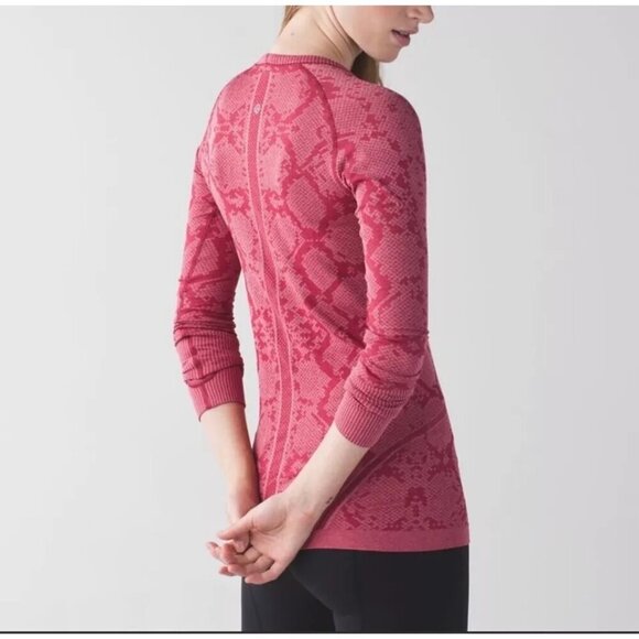 Lululemon Swiftly Tech Shirt Heathered Cranberry Long Sleeve Top Thumb Womens 4 - Picture 2 of 12